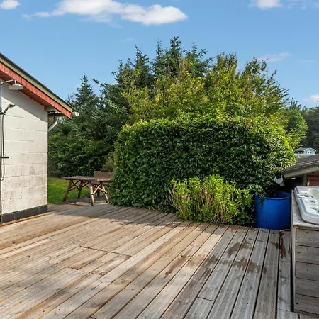 Beautiful In With Kitchen *