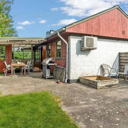 Beautiful In With Kitchen *